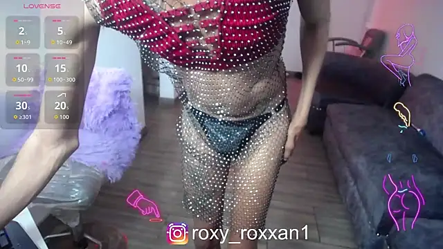 Snapshot of roxy_roxxan chatting on September 17, 2025, 1:02 pm roxy roxxan online show from September 17, 2025, 1:02 pm