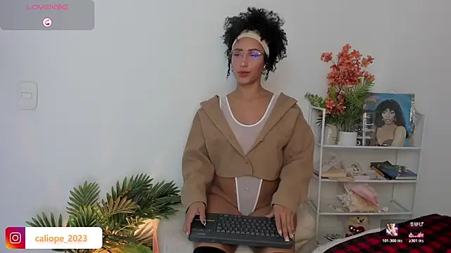 Snapshot of mulata_1ch chatting on February 21, 2026, 12:56 am mulata 1ch online show from February 21, 2026, 12:56 am