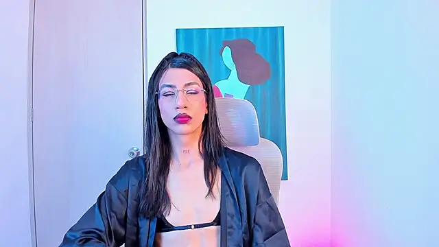 sofiaa grey  online show from April 18, 2026, 7:29 pm