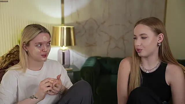 Snapshot of Cassy-Celestial_ chatting on March 20, 2025, 12:08 am Cassy-Celestial online show from March 20, 2025, 12:08 am