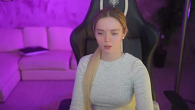 Snapshot of Cassy-Celestial_ chatting on December 1, 2025, 8:48 am Cassy-Celestial online show from December 1, 2025, 8:48 am