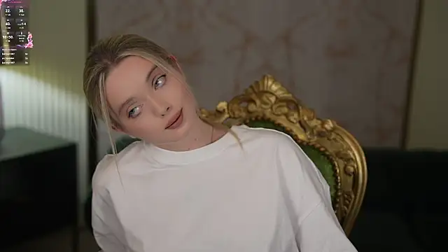 Snapshot of Cassy-Celestial_ chatting on March 5, 2025, 3:08 am Cassy-Celestial online show from March 5, 2025, 3:08 am