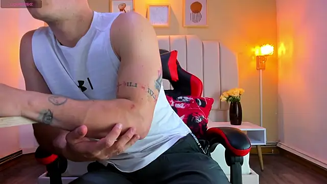 Snapshot of juan_prior chatting on November 21, 2025, 1:21 pm juan prior online show from November 21, 2025, 1:21 pm