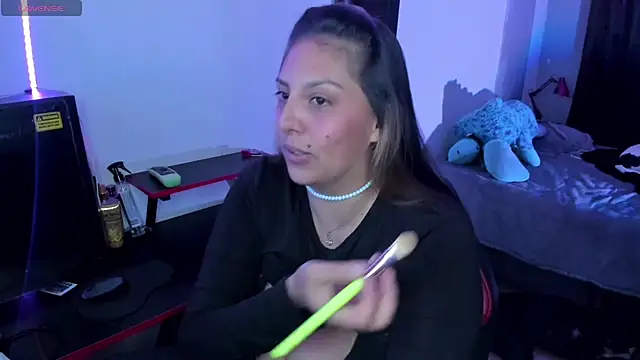 Snapshot of MIABOOBS__ chatting on October 1, 2025, 1:33 am MIABOOBS online show from October 1, 2025, 1:33 am