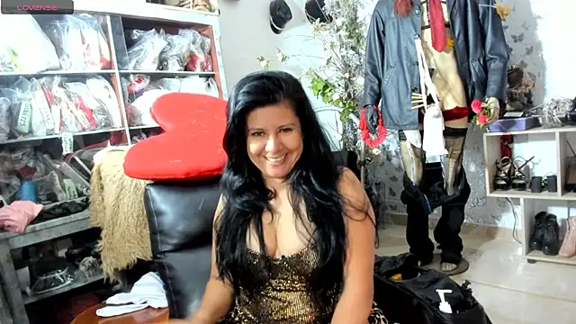Snapshot of Erlinda-engel chatting on May 28, 2026, 11:38 am Erlinda-engel online show from May 28, 2026, 11:38 am