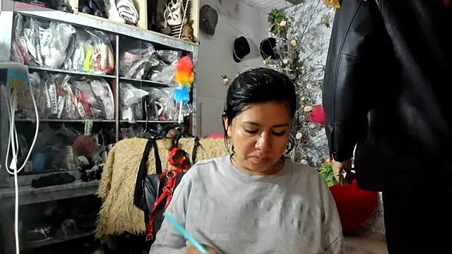 Snapshot of Erlinda-engel chatting on May 13, 2026, 11:50 am Erlinda-engel online show from May 13, 2026, 11:50 am