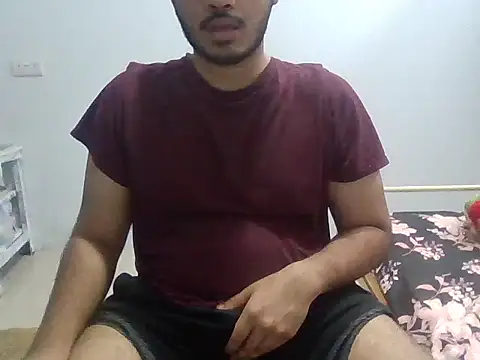 Snapshot of alesssterling chatting on May 22, 2026, 11:41 am alesssterling online show from May 22, 2026, 11:41 am