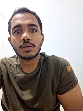 Snapshot of alesssterling chatting on November 14, 2025, 8:18 am alesssterling online show from November 14, 2025, 8:18 am