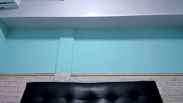 emily hunter12 online show from September 30, 2025, 2:01 pm