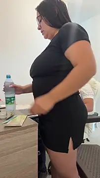 Sol biglips online show from December 16, 2025, 3:49 pm