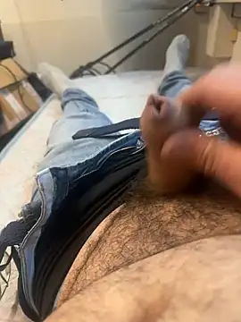 Snapshot of _themask_ chatting on February 13, 2025, 12:32 pm  themask  online show from February 13, 2025, 12:32 pm