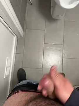 Snapshot of _themask_ chatting on March 3, 2025, 10:10 pm  themask  online show from March 3, 2025, 10:10 pm