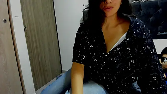 Imevarose online show from November 22, 2025, 12:48 pm