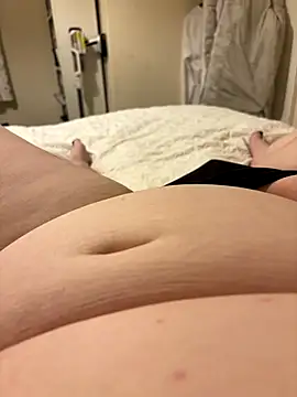 Snapshot of curvygirll2 chatting on November 6, 2025, 4:55 pm curvygirll2 online show from November 6, 2025, 4:55 pm