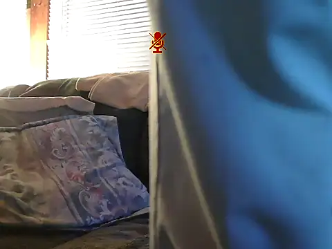 Snapshot of Bramro409 chatting on October 30, 2025, 1:37 am Bramro409 online show from October 30, 2025, 1:37 am