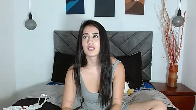 Snapshot of AnithaFigueroa1 chatting on March 11, 2025, 12:11 am AnithaFigueroa1 online show from March 11, 2025, 12:11 am