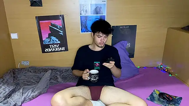 mystrauud online show from October 19, 2025, 8:00 pm