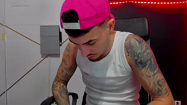 Snapshot of BrandonTate chatting on February 7, 2026, 6:21 am BrandonTate online show from February 7, 2026, 6:21 am