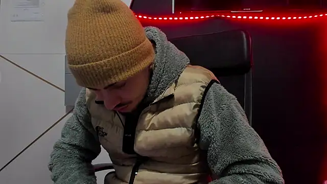 Snapshot of BrandonTate chatting on February 2, 2026, 5:17 am BrandonTate online show from February 2, 2026, 5:17 am