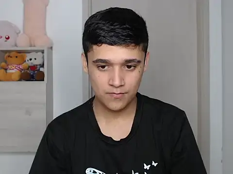 Snapshot of kaiine190 chatting on December 3, 2025, 6:03 am kaiine190 online show from December 3, 2025, 6:03 am