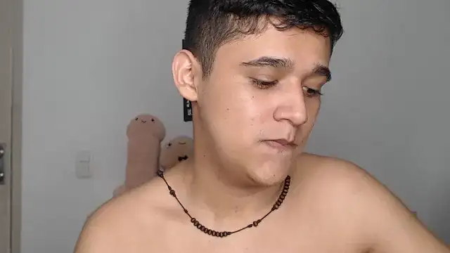 Snapshot of kaiine190 chatting on November 22, 2025, 8:13 am kaiine190 online show from November 22, 2025, 8:13 am