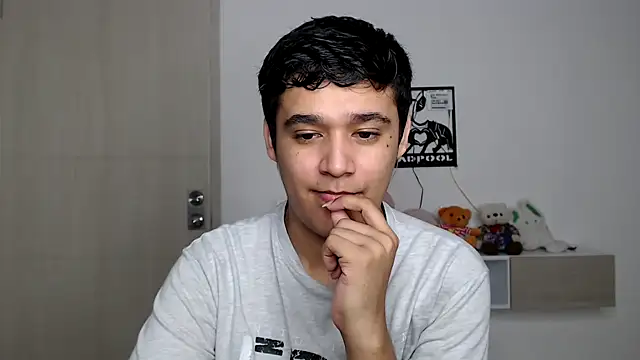 Snapshot of kaiine190 chatting on October 27, 2025, 6:47 am kaiine190 online show from October 27, 2025, 6:47 am