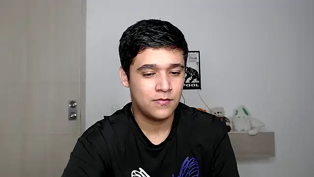 Snapshot of kaiine190 chatting on October 26, 2025, 1:33 pm kaiine190 online show from October 26, 2025, 1:33 pm