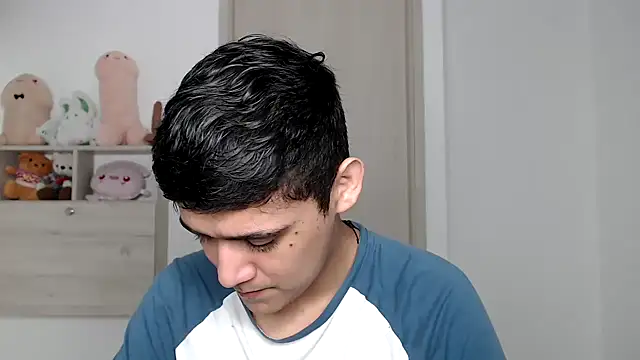 Snapshot of kaiine190 chatting on December 17, 2025, 6:29 am kaiine190 online show from December 17, 2025, 6:29 am