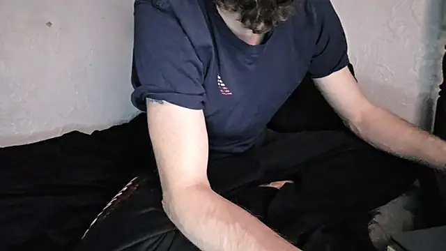 Talenjames4 online show from March 26, 2026, 12:42 am