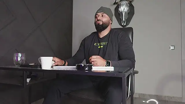 Snapshot of mattmasterss chatting on September 27, 2025, 10:05 pm mattmasterss online show from September 27, 2025, 10:05 pm