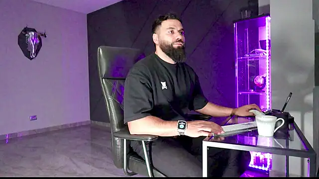 Snapshot of mattmasterss chatting on March 7, 2025, 9:59 pm mattmasterss online show from March 7, 2025, 9:59 pm