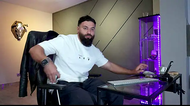 Snapshot of mattmasterss chatting on March 21, 2025, 4:51 pm mattmasterss online show from March 21, 2025, 4:51 pm