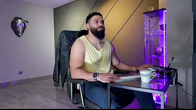 Snapshot of mattmasterss chatting on March 10, 2025, 4:03 pm mattmasterss online show from March 10, 2025, 4:03 pm