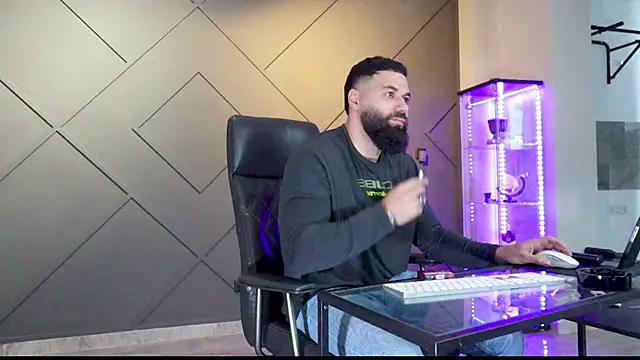 Snapshot of mattmasterss chatting on February 27, 2025, 6:46 am mattmasterss online show from February 27, 2025, 6:46 am