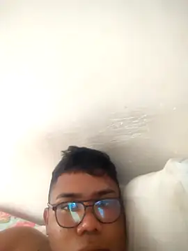 juniorxxx14 online show from February 13, 2026, 6:41 pm