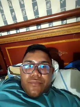 juniorxxx14 online show from April 10, 2026, 2:40 am