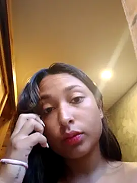 Snapshot of Bonnie_Clydeee chatting on November 28, 2025, 11:32 am Bonnie Clydeee online show from November 28, 2025, 11:32 am