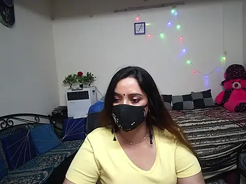 Snapshot of Arushisingh8888 chatting on February 16, 2025, 1:05 pm Arushisingh8888 online show from February 16, 2025, 1:05 pm