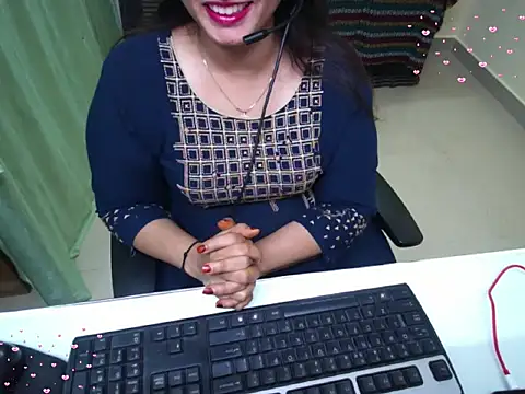 Snapshot of Arushisingh8888 chatting on October 6, 2025, 1:01 pm Arushisingh8888 online show from October 6, 2025, 1:01 pm