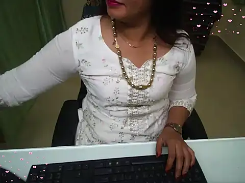 Snapshot of Arushisingh8888 chatting on October 5, 2025, 1:46 pm Arushisingh8888 online show from October 5, 2025, 1:46 pm