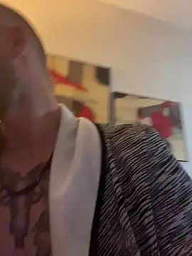 Snapshot of Antonio_Vatooo chatting on November 10, 2025, 2:27 am Antonio Vatooo online show from November 10, 2025, 2:27 am