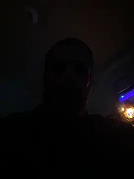 Snapshot of Antonio_Vatooo chatting on October 22, 2025, 5:18 am Antonio Vatooo online show from October 22, 2025, 5:18 am