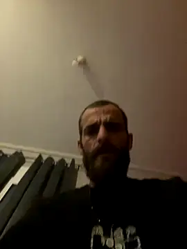 Snapshot of Antonio_Vatooo chatting on October 11, 2025, 8:43 pm Antonio Vatooo online show from October 11, 2025, 8:43 pm