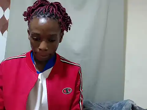 khakiline online show from September 27, 2025, 3:07 pm