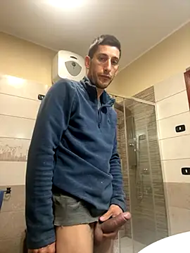 Gionnytav online show from December 4, 2025, 4:33 am