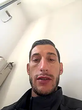 Snapshot of Gionnytav chatting on October 29, 2025, 11:53 am Gionnytav online show from October 29, 2025, 11:53 am