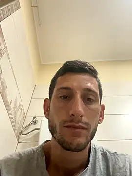 Snapshot of Gionnytav chatting on October 30, 2025, 4:44 am Gionnytav online show from October 30, 2025, 4:44 am