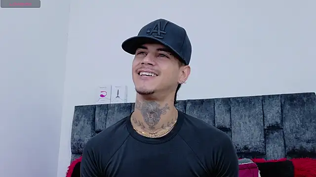 JAYCOB00 online show from February 22, 2025, 1:46 pm