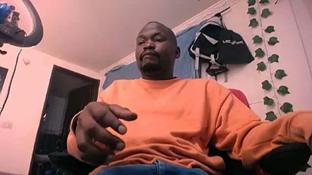 latinhot9631 online show from April 8, 2026, 2:02 am