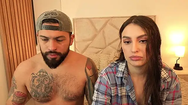 Snapshot of teseo_and_afroditha_ chatting on December 1, 2025, 4:46 am teseo and afroditha online show from December 1, 2025, 4:46 am